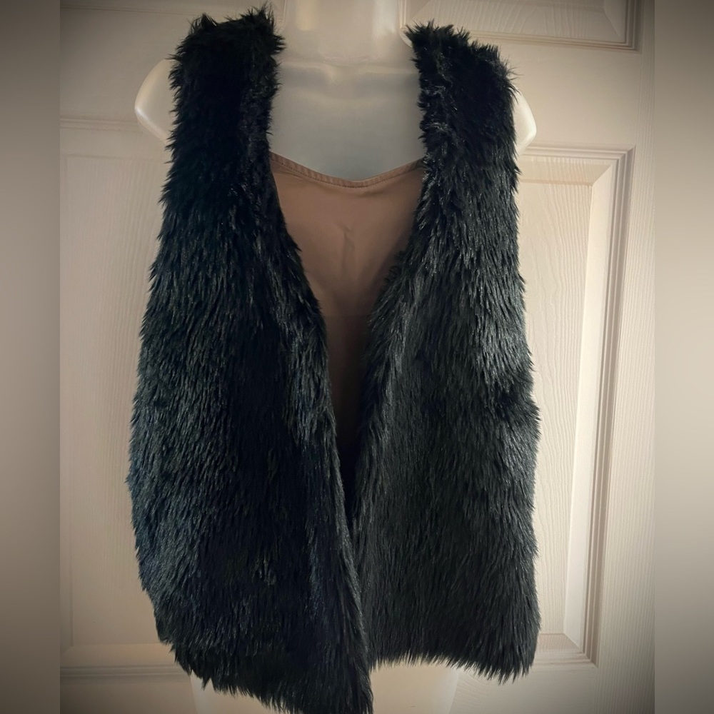 Faux fur sweater vest